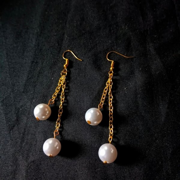 Alternative view of Pearl Droplets