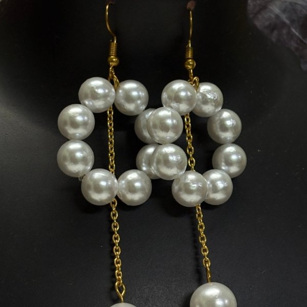 Floral Pearl Drops