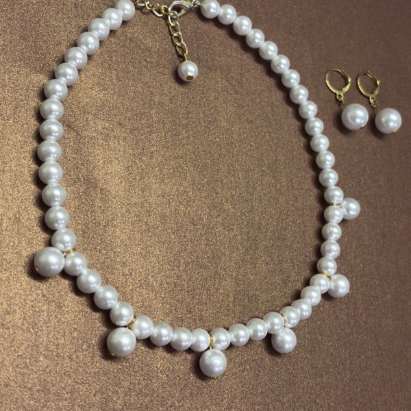 Alternative view of Radiant Pearls