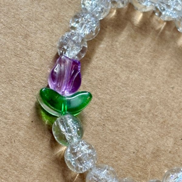 Alternative view of Tulipea Frost