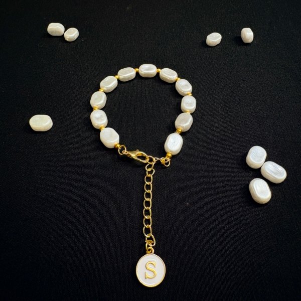 Ivory Initiale